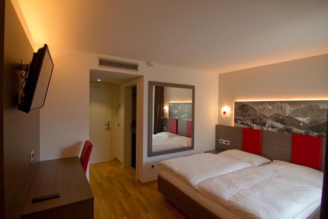 Hotel Comfort Erica Dolomiti Val D'Adige Salorno Buitenkant foto