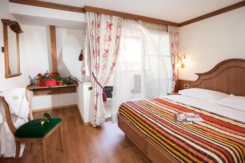 Hotel Comfort Erica Dolomiti Val D'Adige Salorno Buitenkant foto