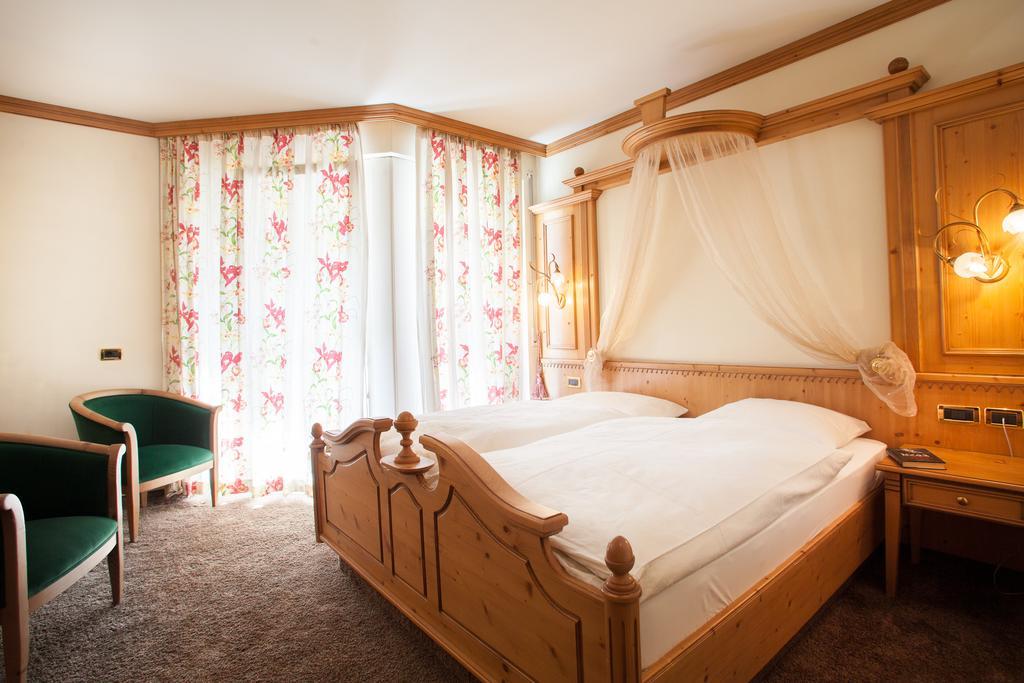Hotel Comfort Erica Dolomiti Val D'Adige Salorno Buitenkant foto