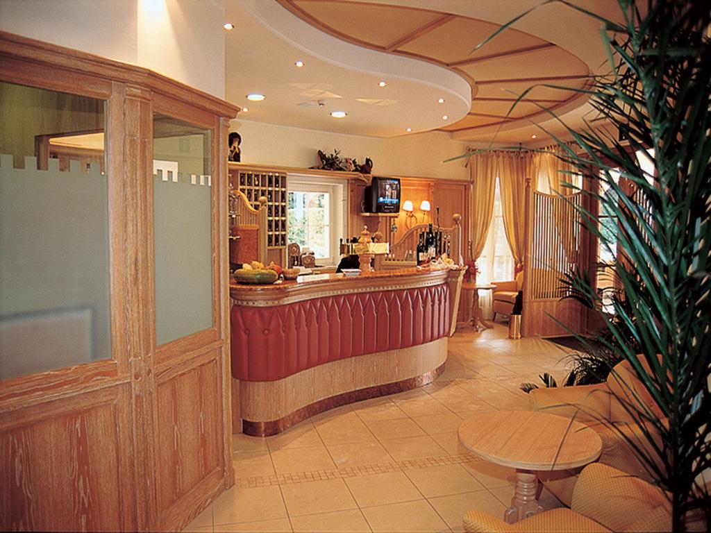 Hotel Comfort Erica Dolomiti Val D'Adige Salorno Buitenkant foto